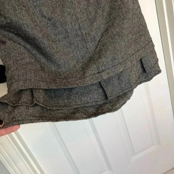 𝅺Dagg and Stacey gray tweed skirt with ruffle bottom skirt size Large - Picture 4 of 13